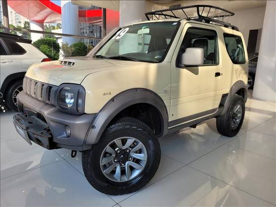 SUZUKI JIMNY 1.3 4SPORT DESERT 4X4 16V GASOLINA 2P MANUAL SUZUKI JIMNY 1.3 4SPORT DESERT 4X4 16V GASOLINA 2P MANUAL